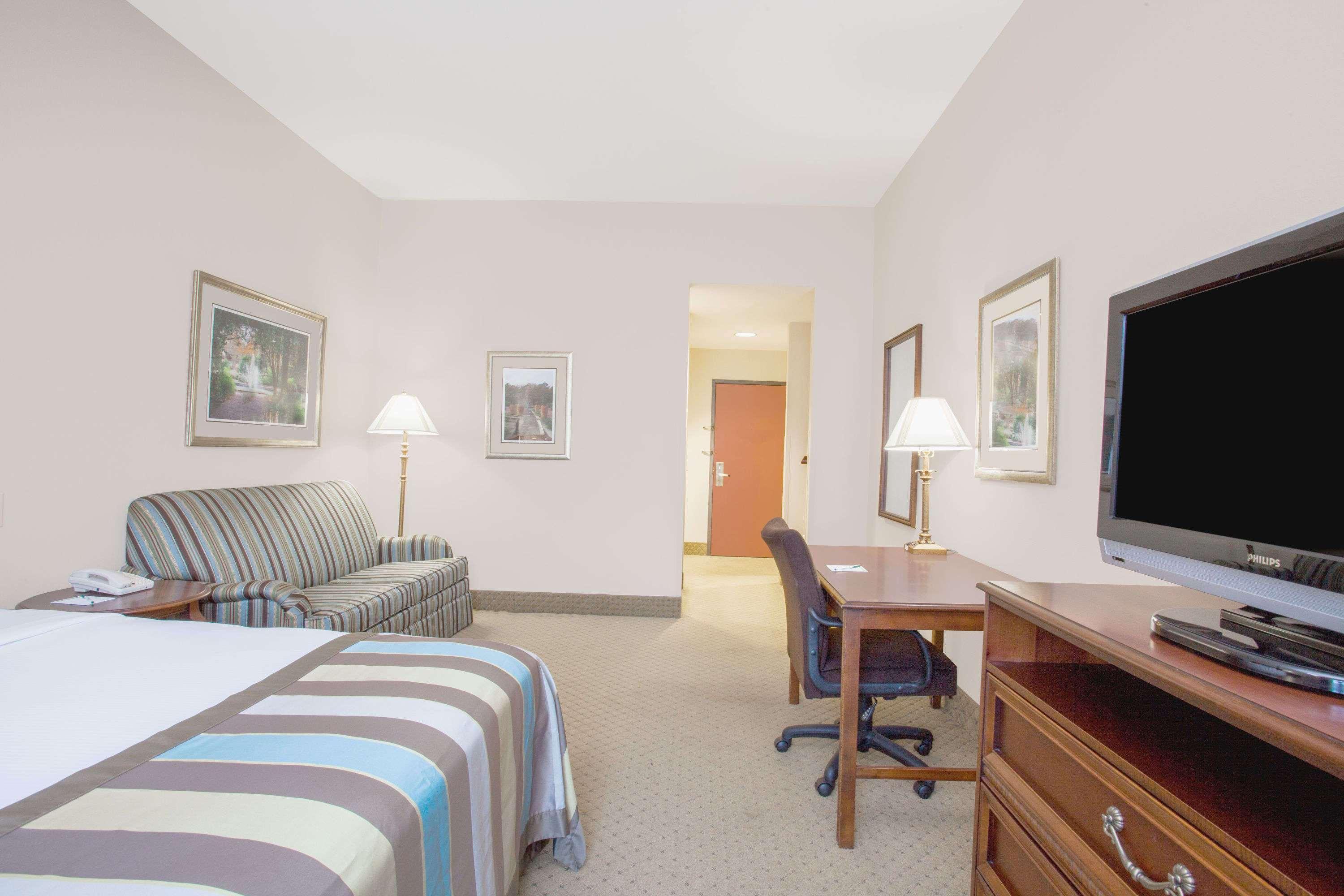 Wingate By Wyndham Columbia/Lexington Hotel Bagian luar foto