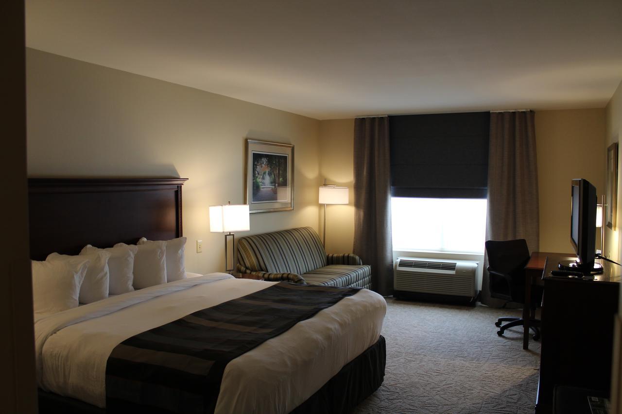 Wingate By Wyndham Columbia/Lexington Hotel Bagian luar foto