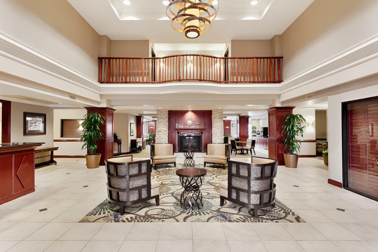 Wingate By Wyndham Columbia/Lexington Hotel Bagian luar foto