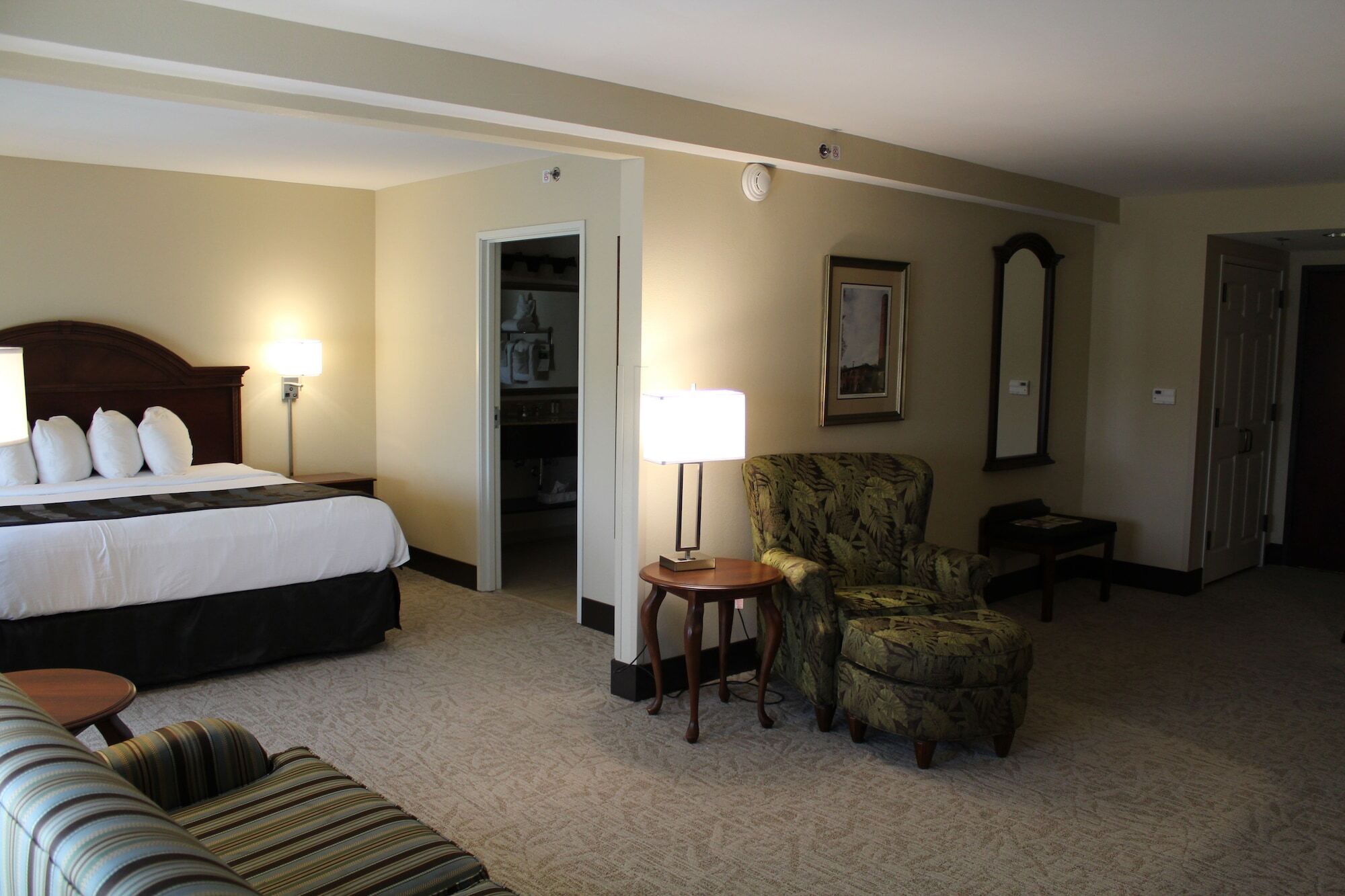 Wingate By Wyndham Columbia/Lexington Hotel Bagian luar foto