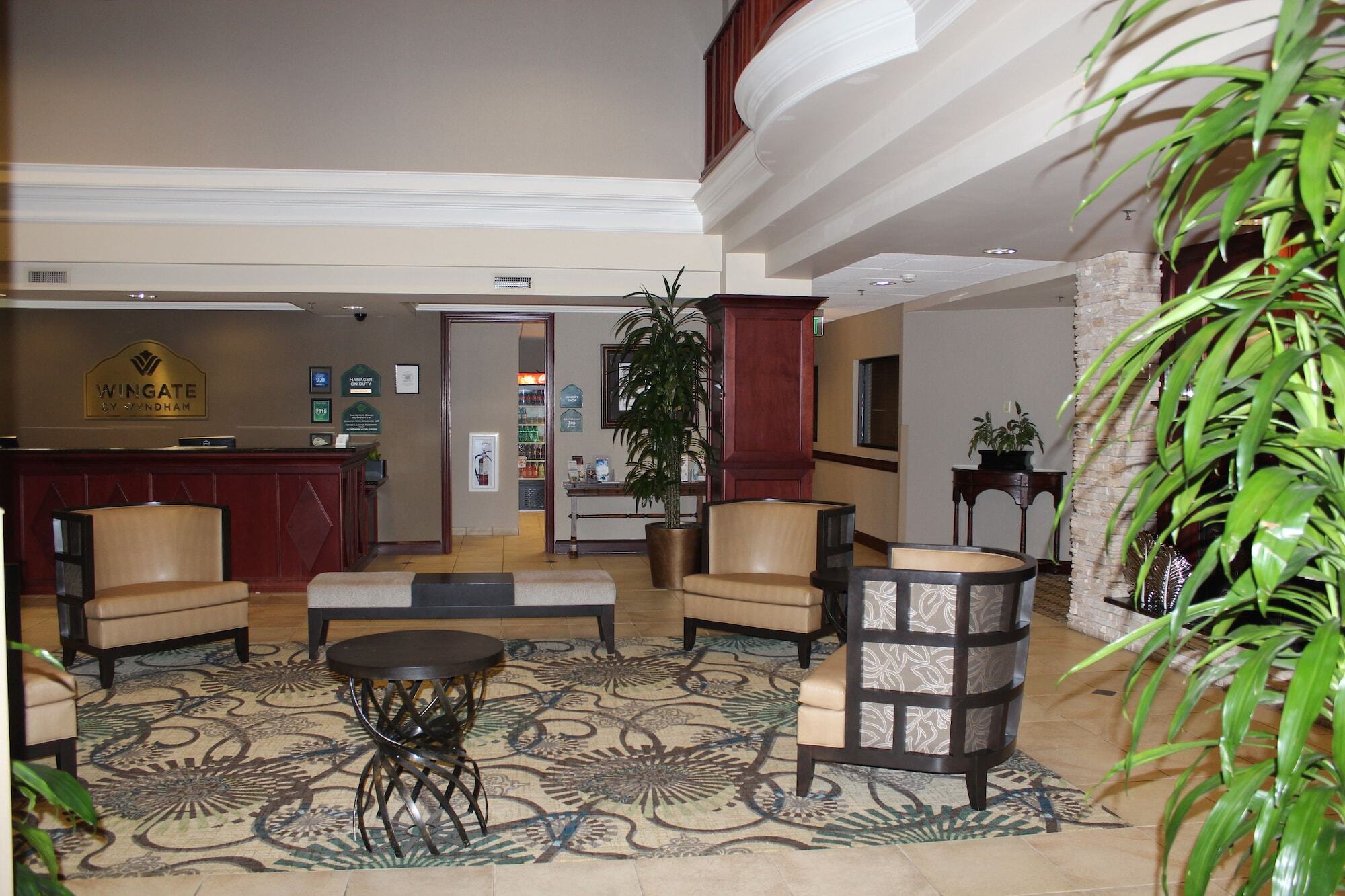 Wingate By Wyndham Columbia/Lexington Hotel Bagian luar foto